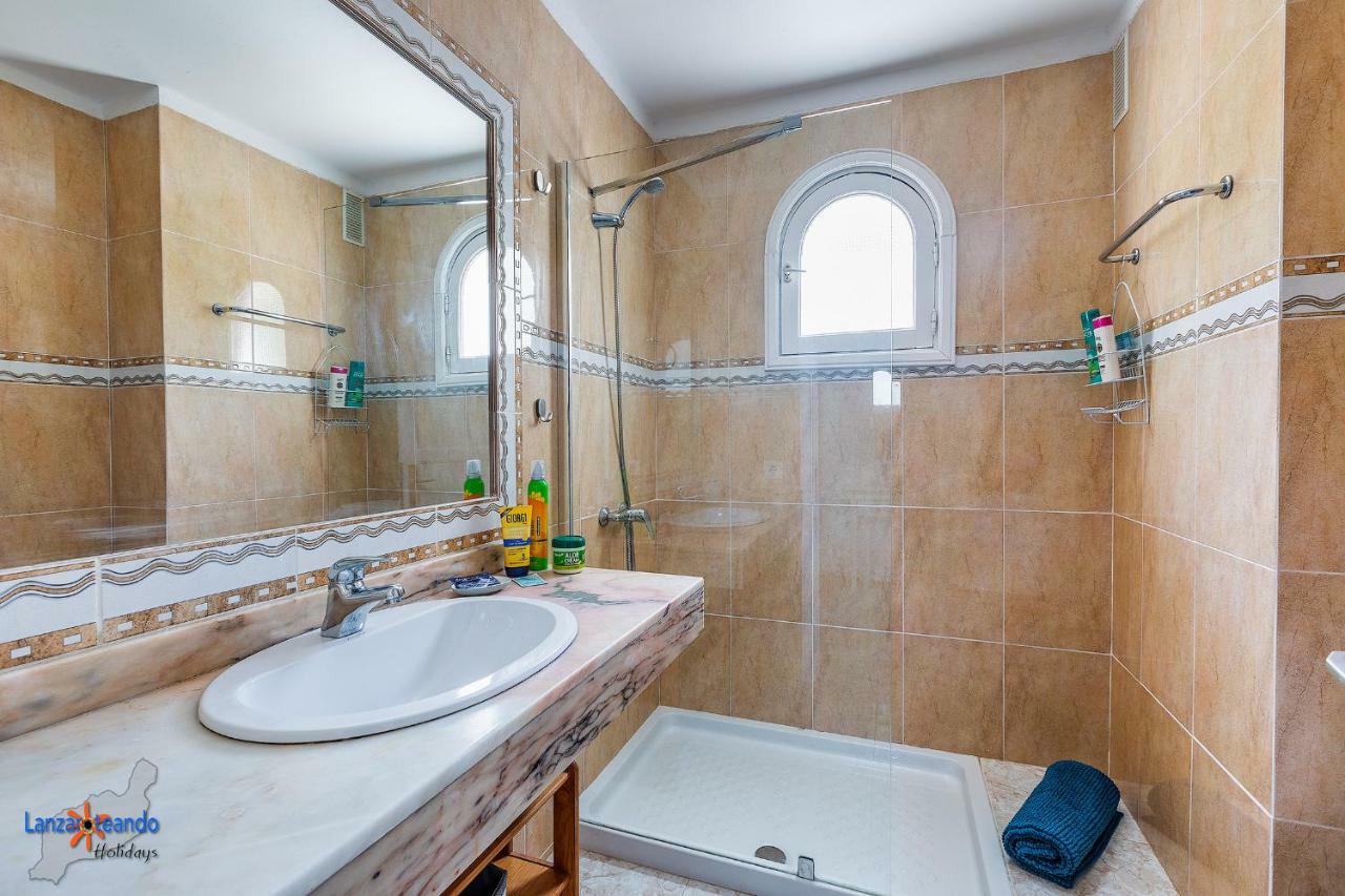 Vivienda Vacacional Rose Costa Teguise Exteriér fotografie